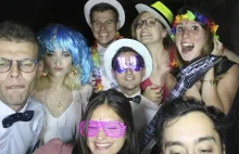 Photo de groupe mariage photobooth