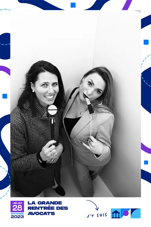 Contour photo Fashion Box — modèle sur-mesure personnalisé avec logo et couleurs de la marque